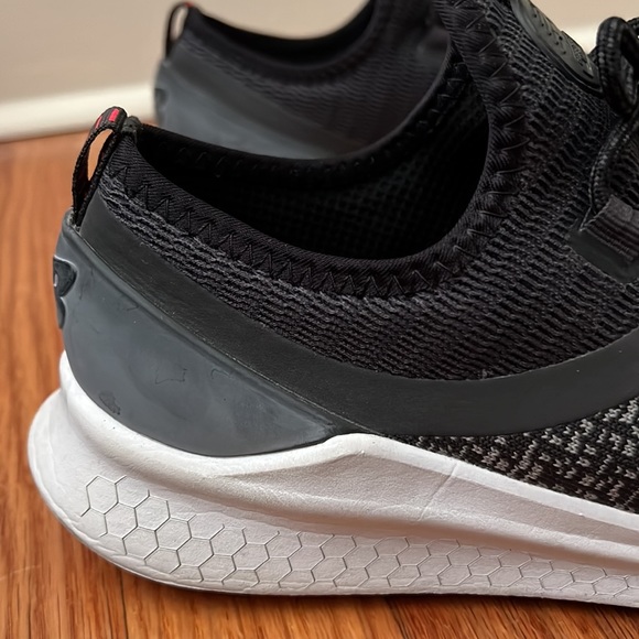 New Balance Womens Fresh Foam Lazer V1 WLAZRMT Black Running Shoes Sneakers 9.5 - Picture 12 of 16